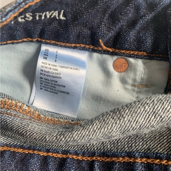 π American  Eagle Outfitters Festival Style Jean Shorts - Size 2 π - Picture 4 of 5